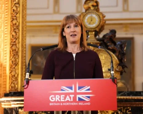 UK Treasury Debt Increases to Unexpected £18bn in August
